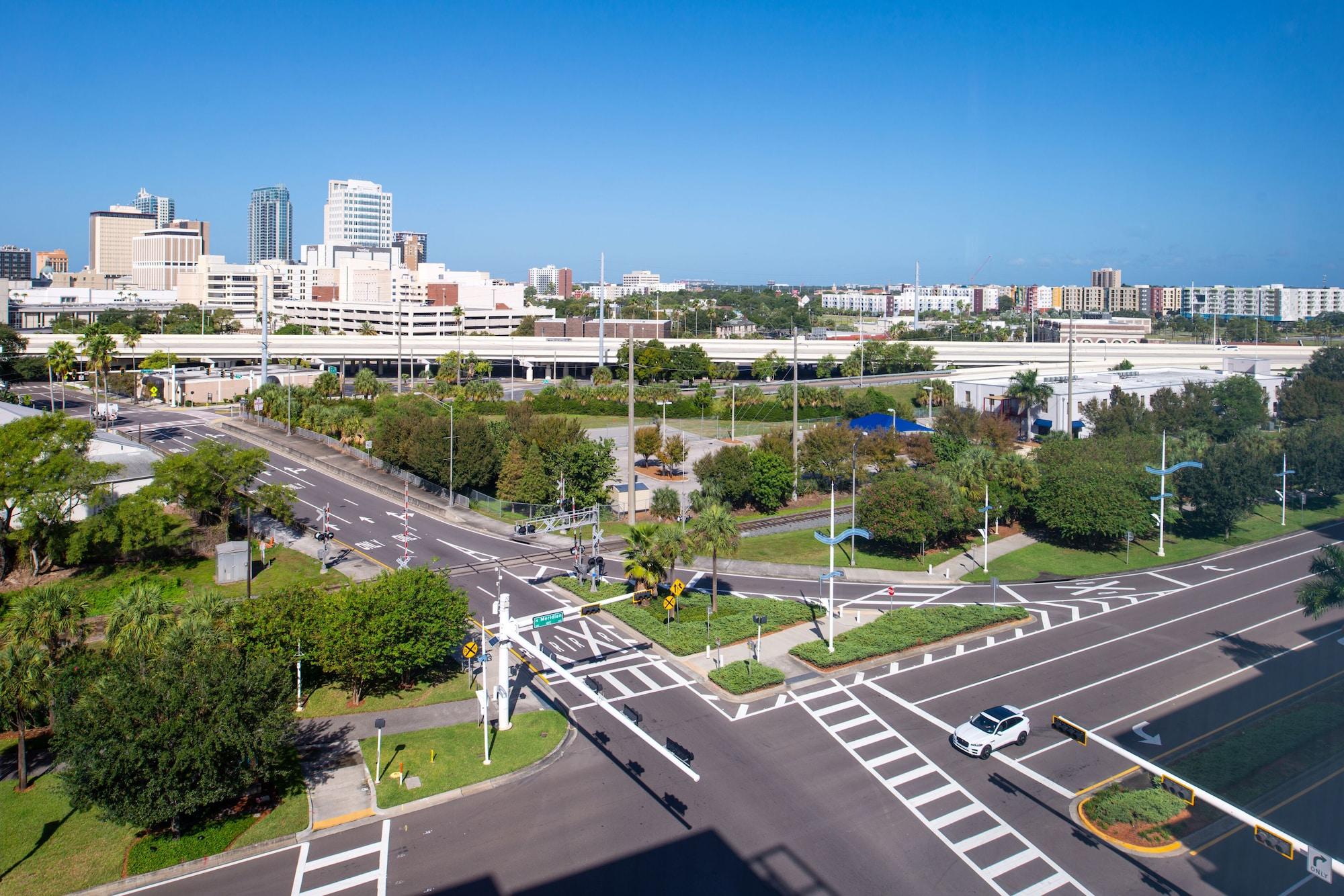 Home2 Suites By Hilton Tampa Downtown Channel District Екстериор снимка