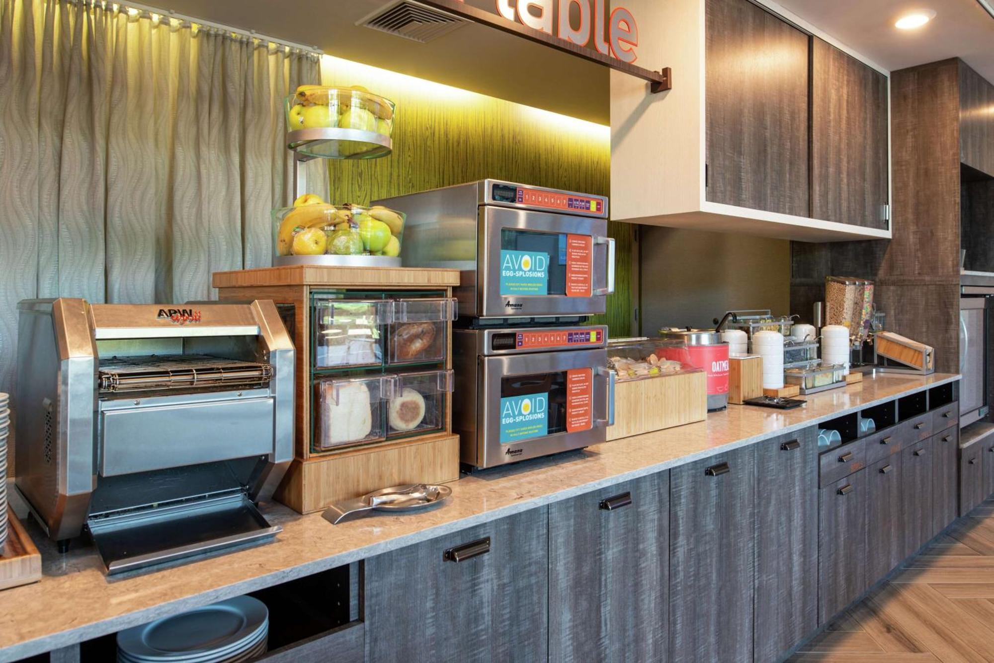 Home2 Suites By Hilton Tampa Downtown Channel District Екстериор снимка