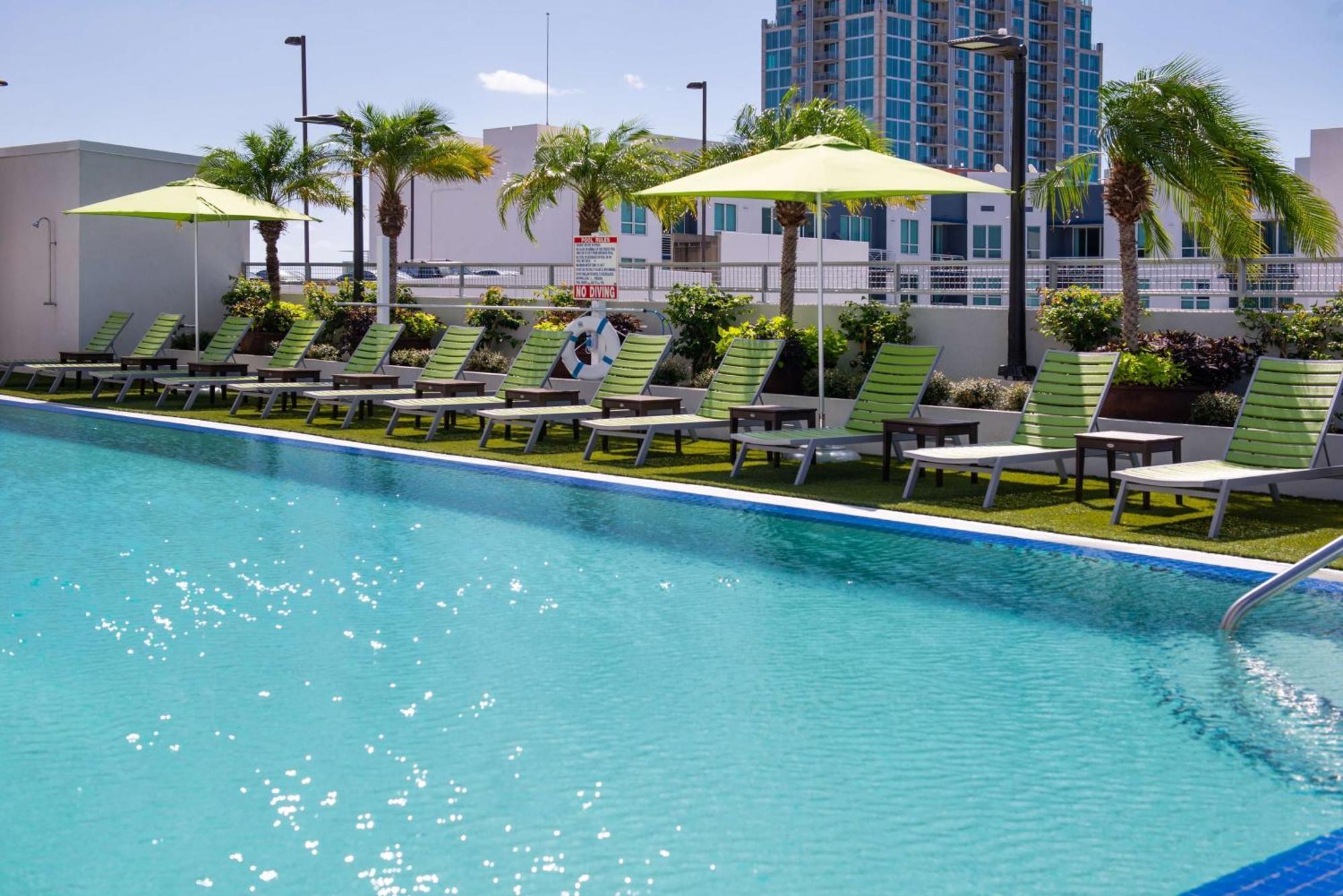 Home2 Suites By Hilton Tampa Downtown Channel District Екстериор снимка
