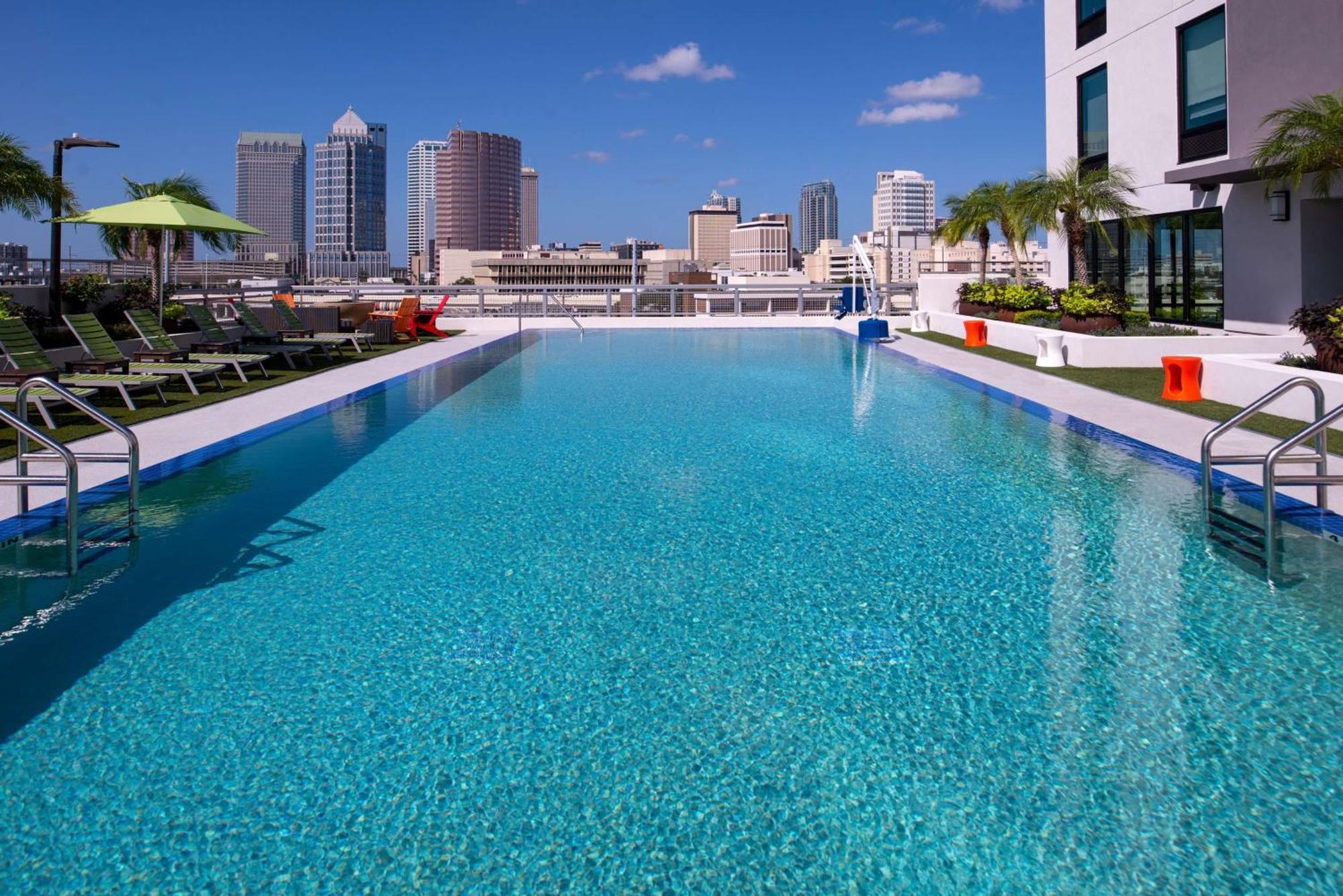 Home2 Suites By Hilton Tampa Downtown Channel District Екстериор снимка